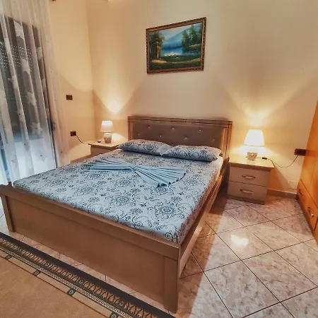 Artur's Apartment *